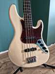Fender Jazz Bass Deluxe 2007
