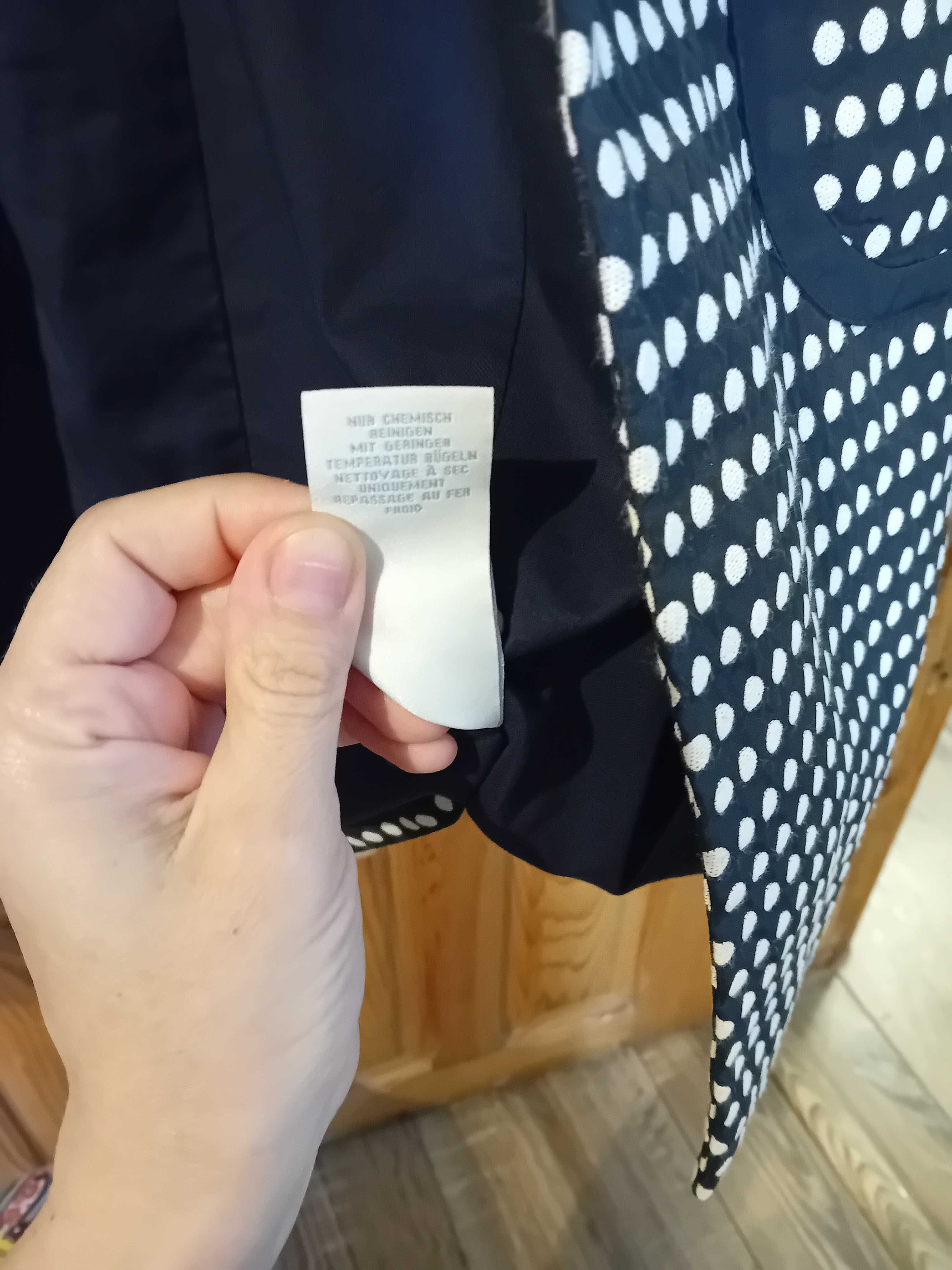 piękny płaszcz prochowiec 38 w kropki super jakość jak nowy + gratis