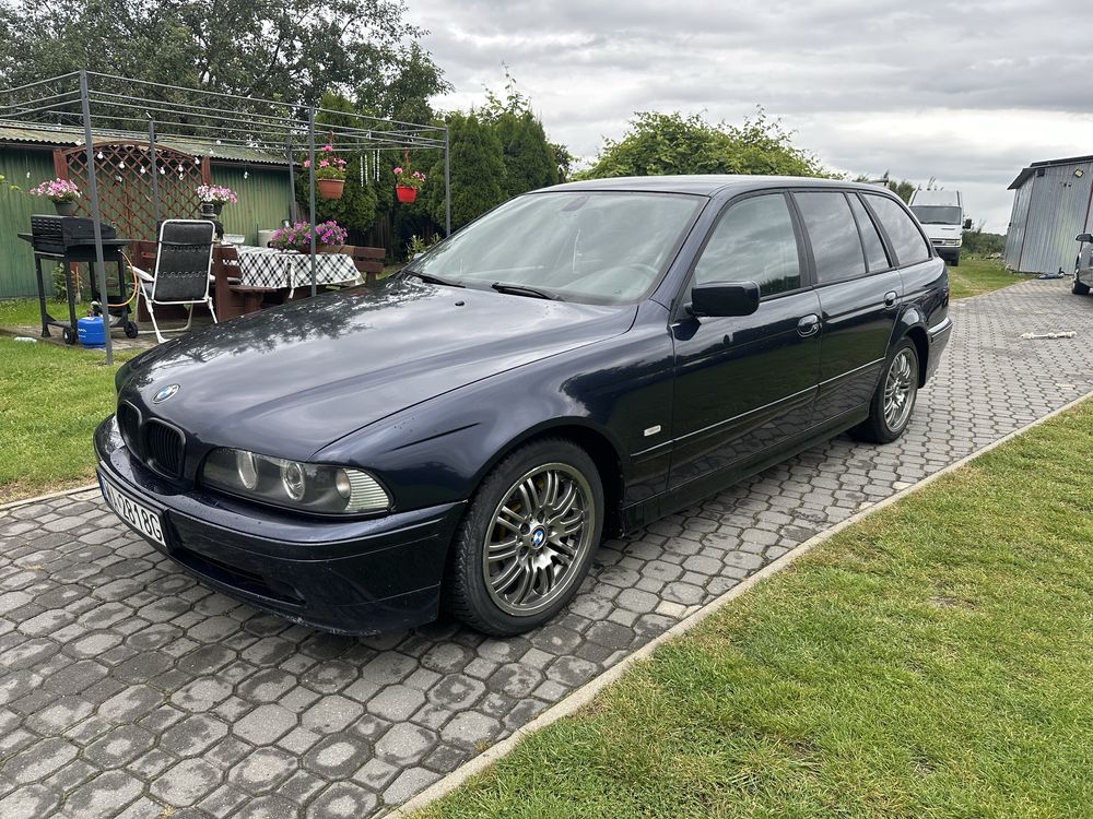 Bmw E39 530i / LPG / Manual / Stylingi 17” / Serducho / Shadowline