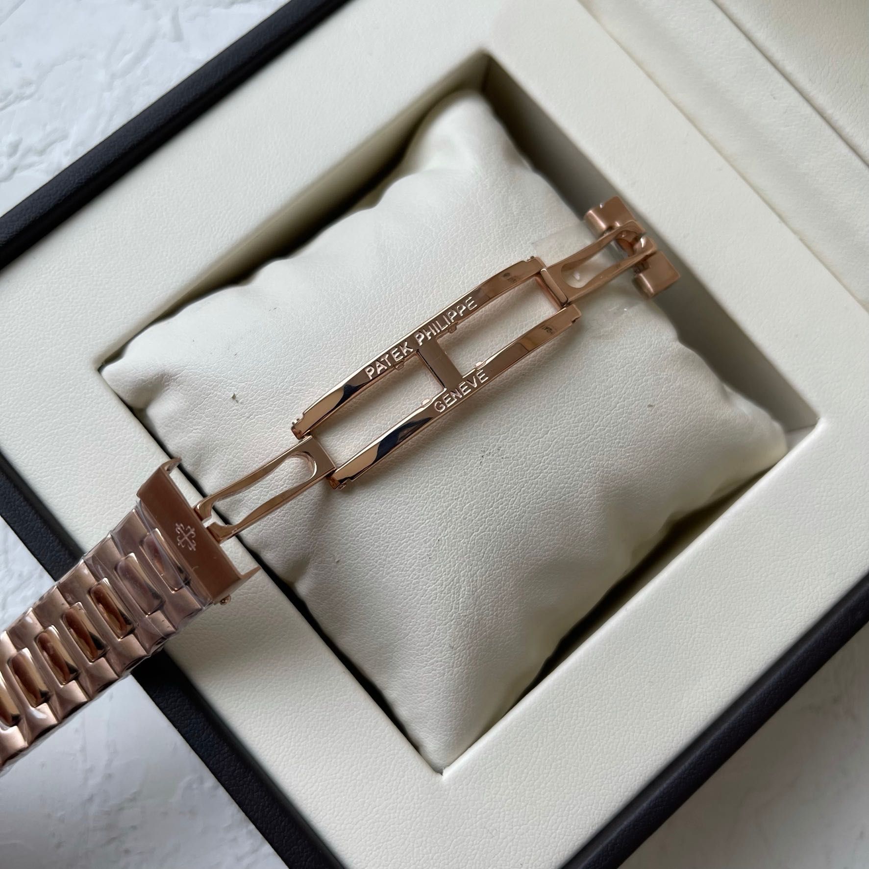 Механічний годинник Patek Philippe Nautilus 40mm 5711/1R-001 часы