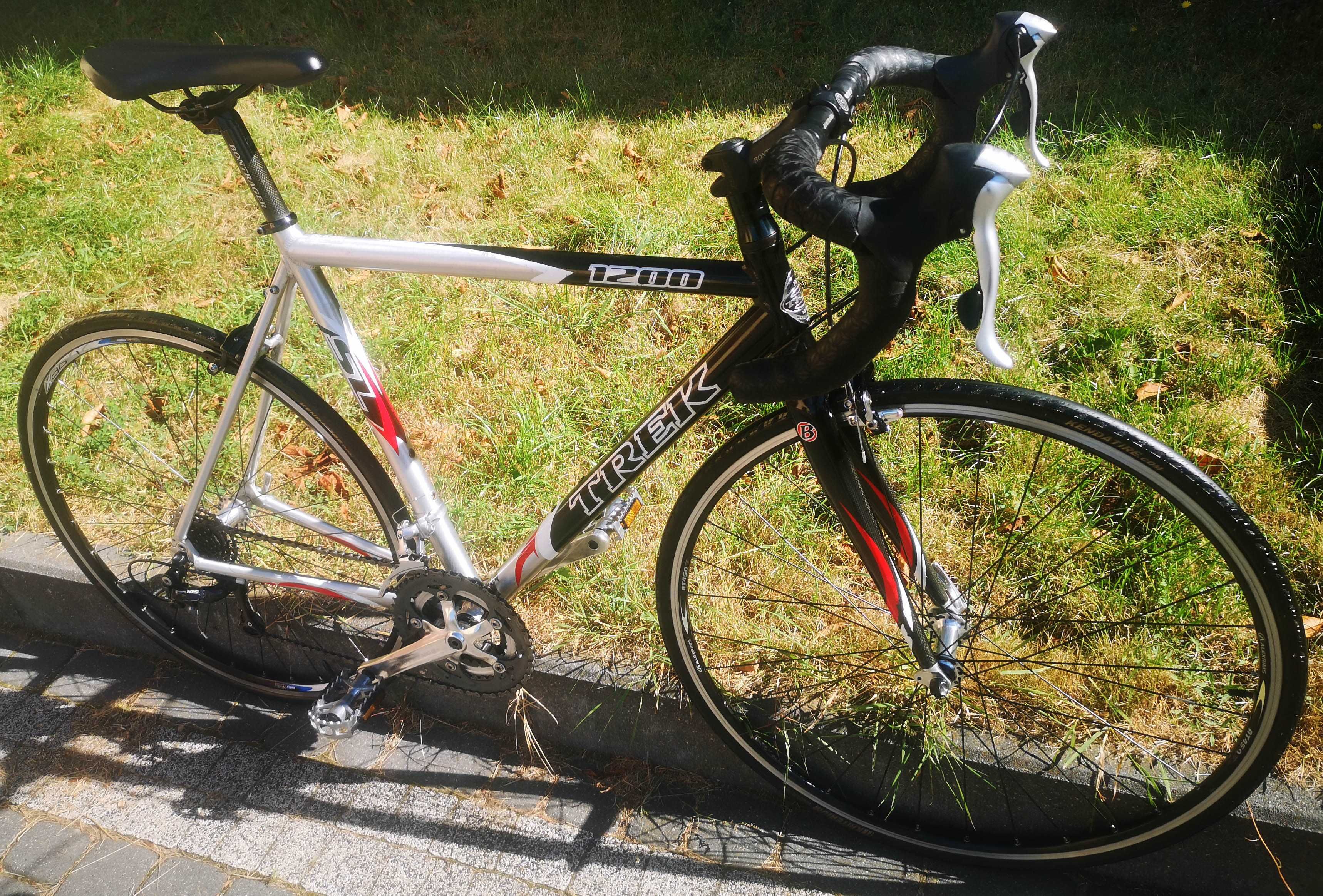 Duży rower szosowy Terk na Shimano Koła 28 Carbon