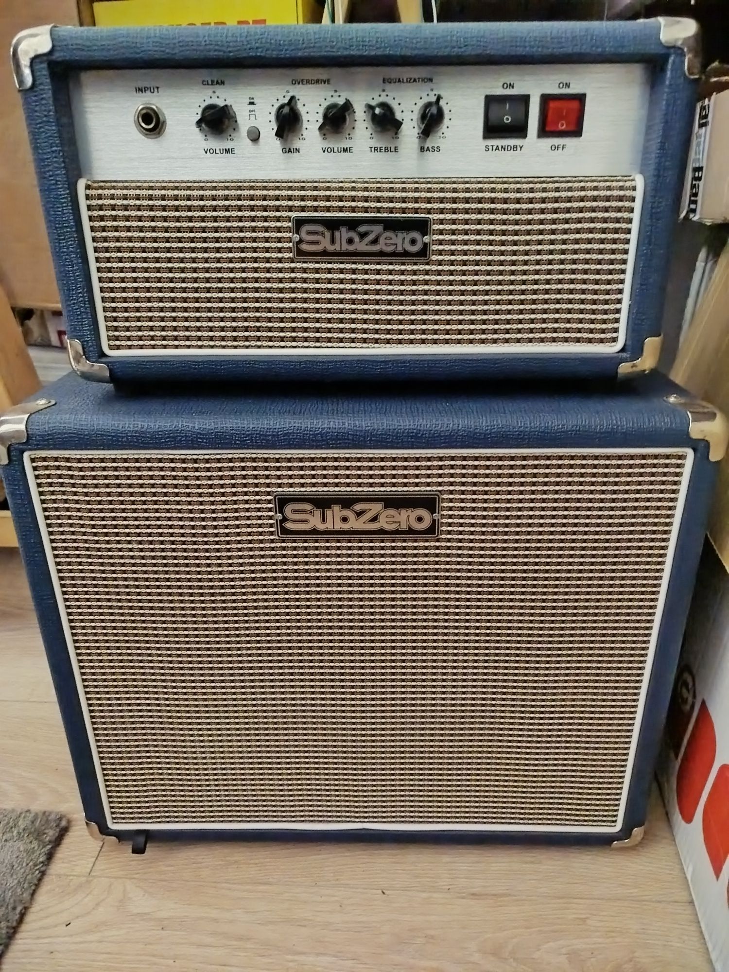 Amplificador Subzero Tube-H5 + Cabinet