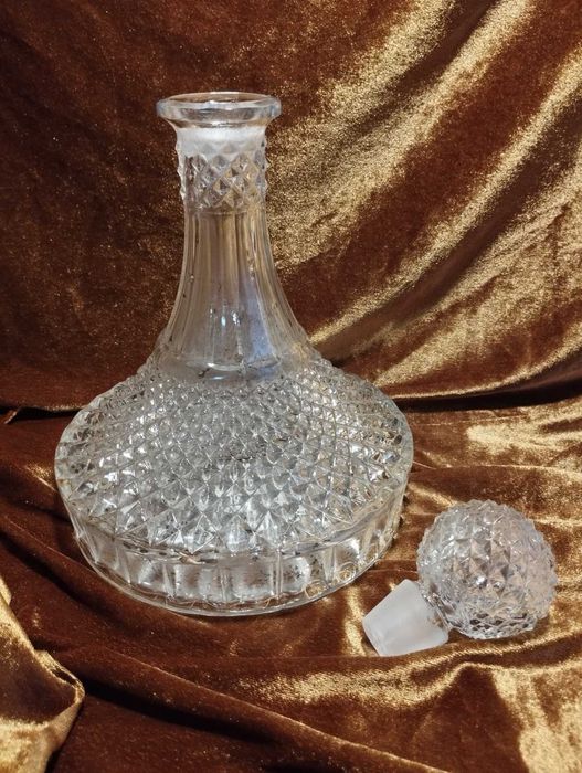 Кришталевий графін (штоф)  Чехословакія Bohemia