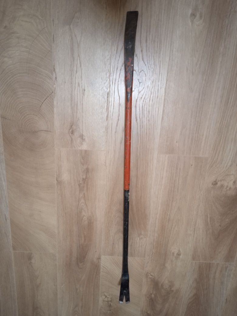 Łom stalowy wzmacniany 90cm