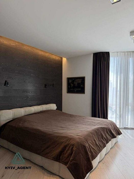 Вид на Дніпро ! Студія + окрема спальня 104 м2 вул. Дніпровська наб 25