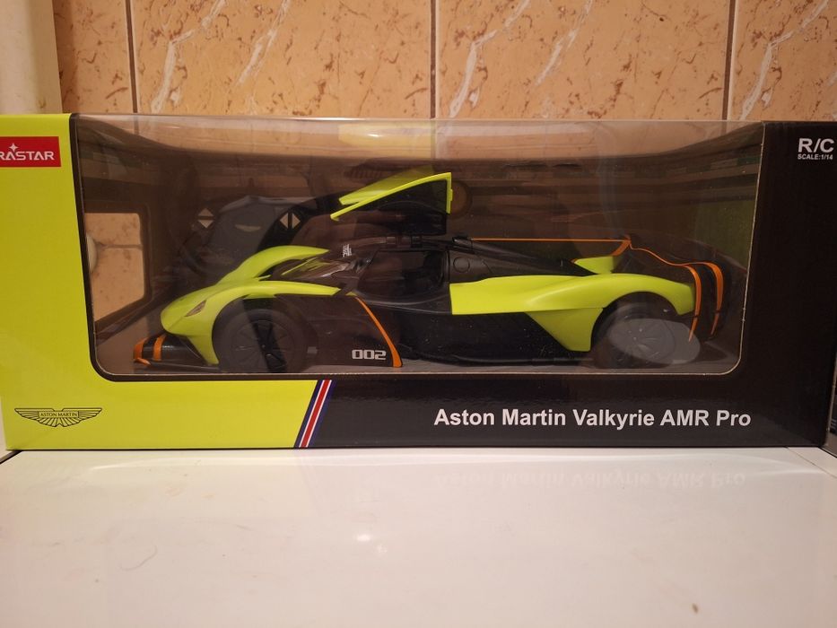 RASTAR RC 1:14 Aston Martin Valkyrie AMR PRO zdalnie sterowane auto