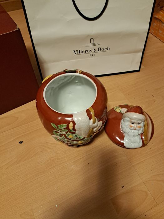 Villeroy&boch новогодняя банка для конфет и печенья.