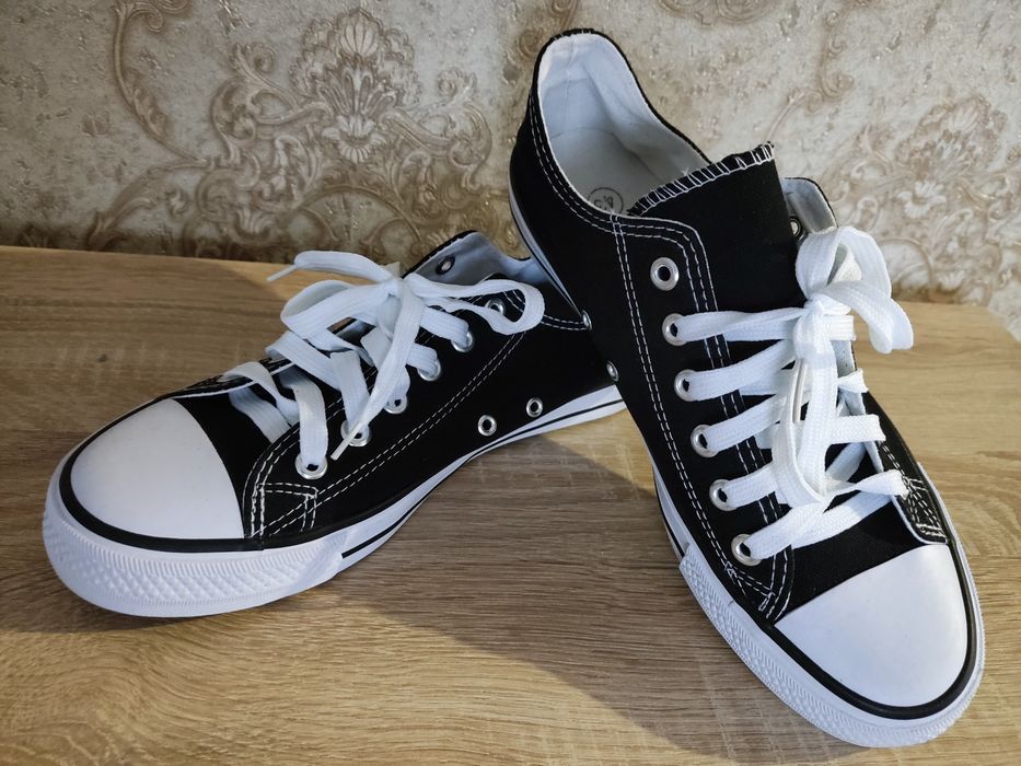 Кеди Navigator нові