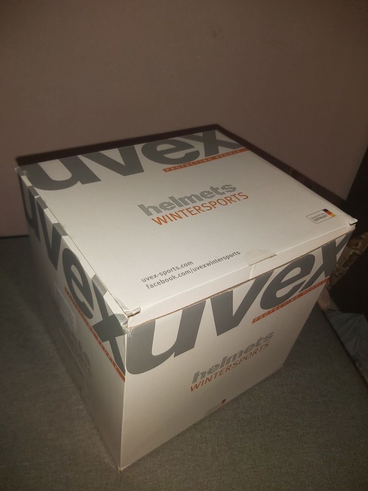 Kask narciarski uvex comanche 2
