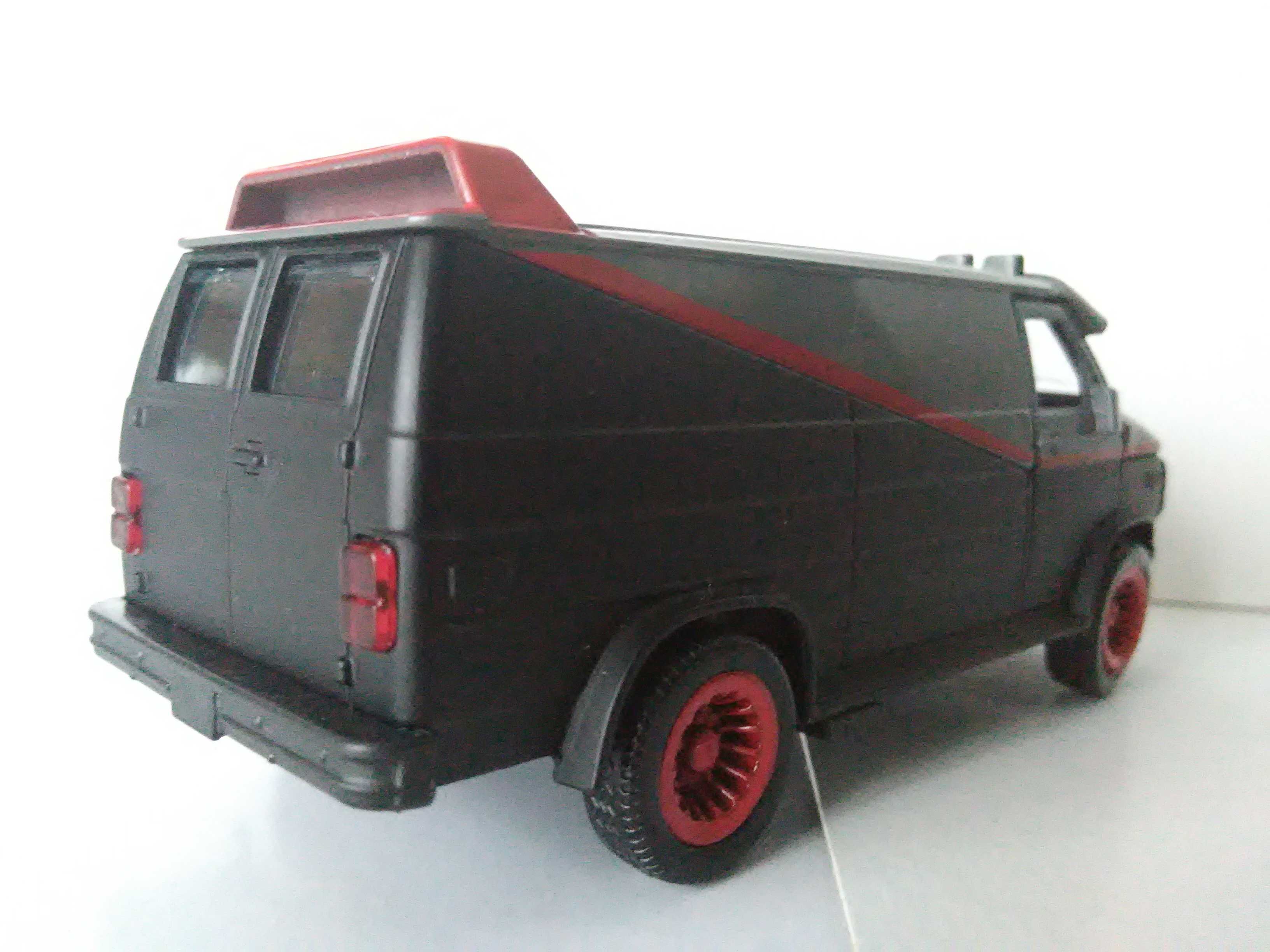 model 1:43 GMC 1983 Vandura van USA film Drużyna A - Team 1/43 prl