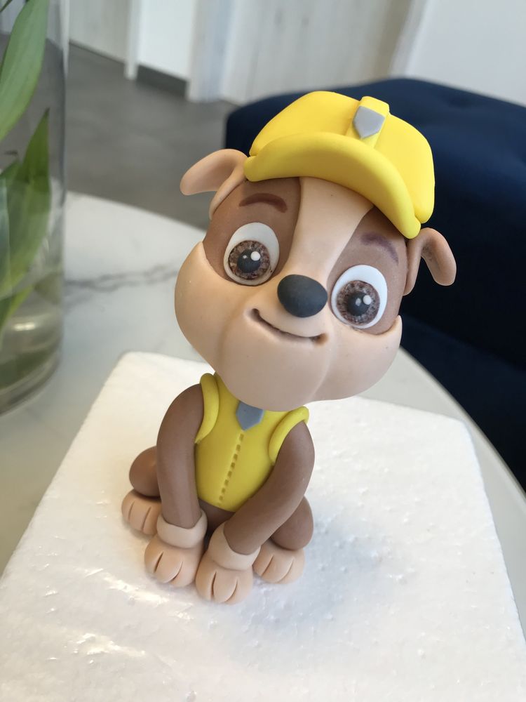 Lew figurka na tort dekoracja z masy cukrowej