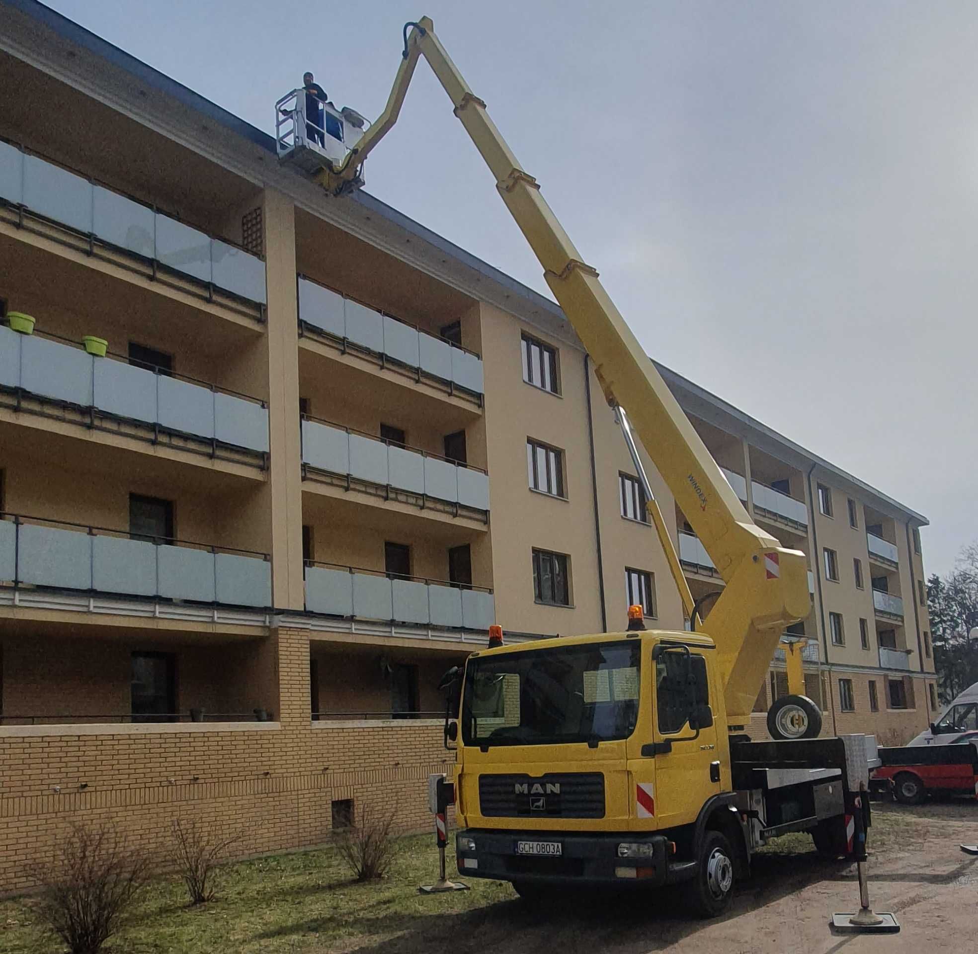 Usługi podnośnikiem koszowym 27m/ mycie fotowoltaiki