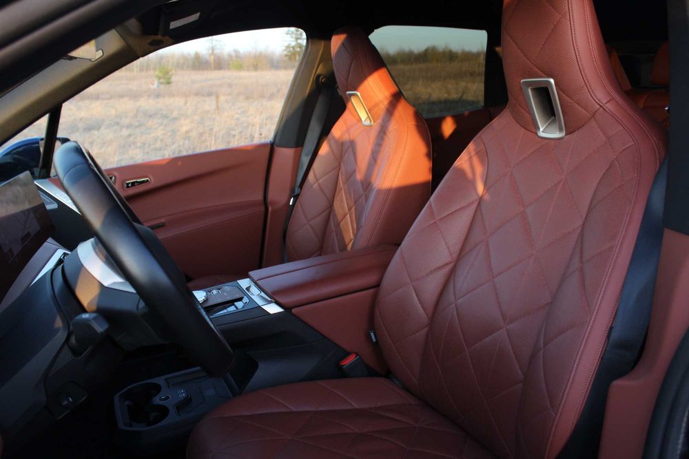 Аренда электромобиля BMW IX M60 Full 2023г