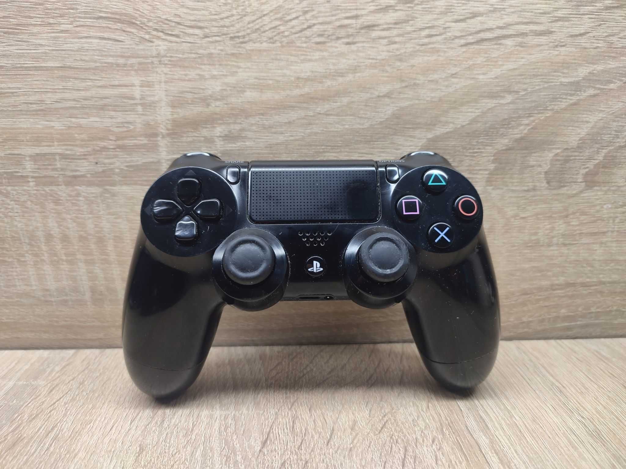 Konsola PlayStation 4 PS4 1TB