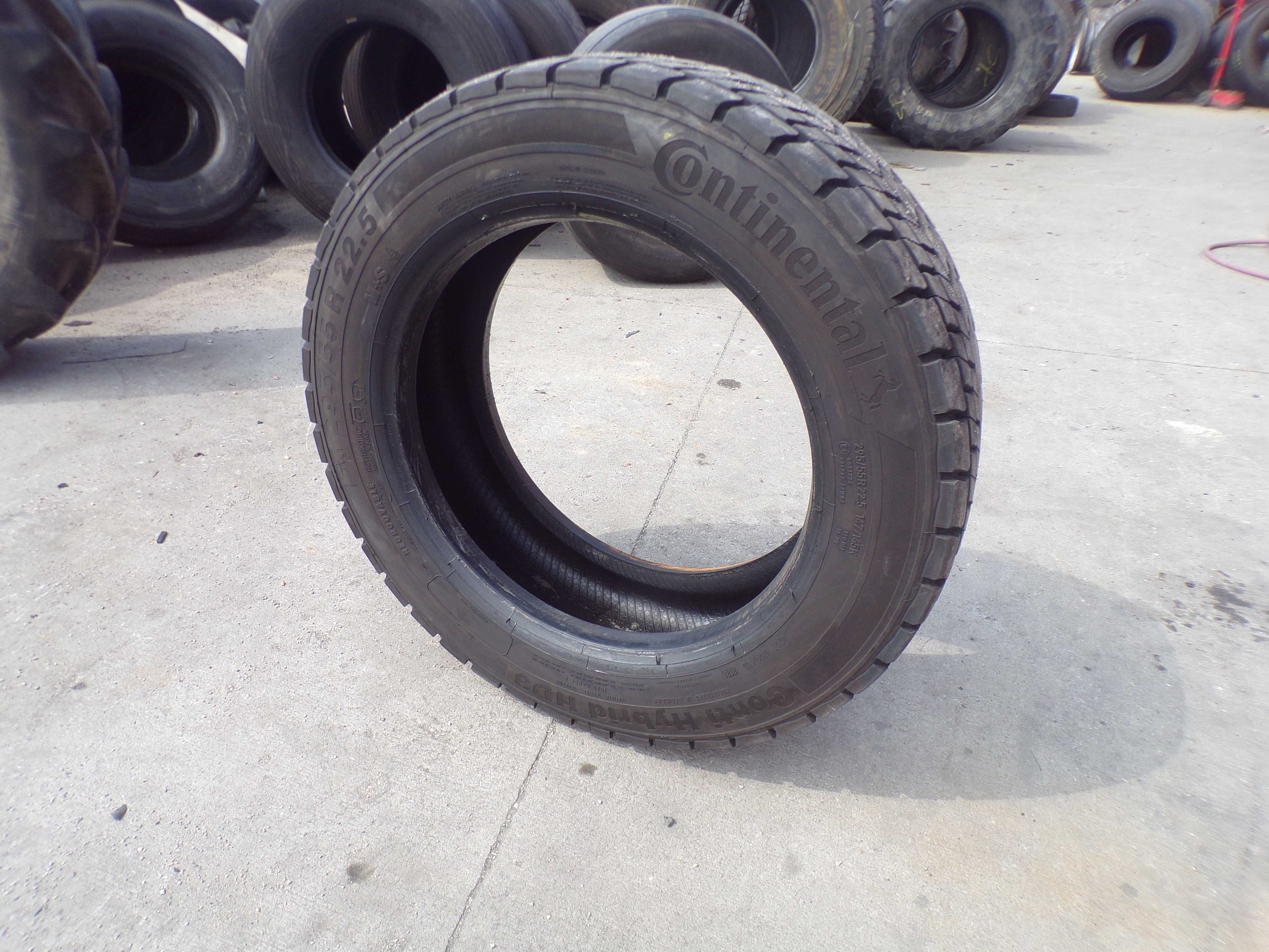 opona 295/55R22.5 Continental Conti Hybrid HD3 (1000 netto)