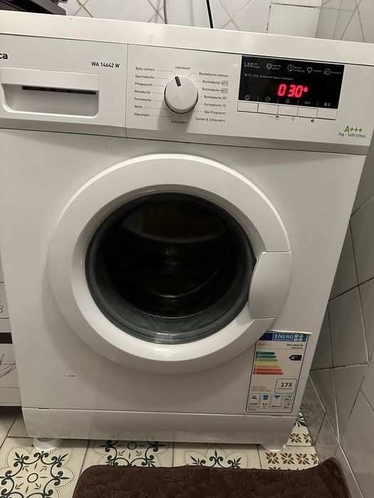 Пральна машинка AMIKA