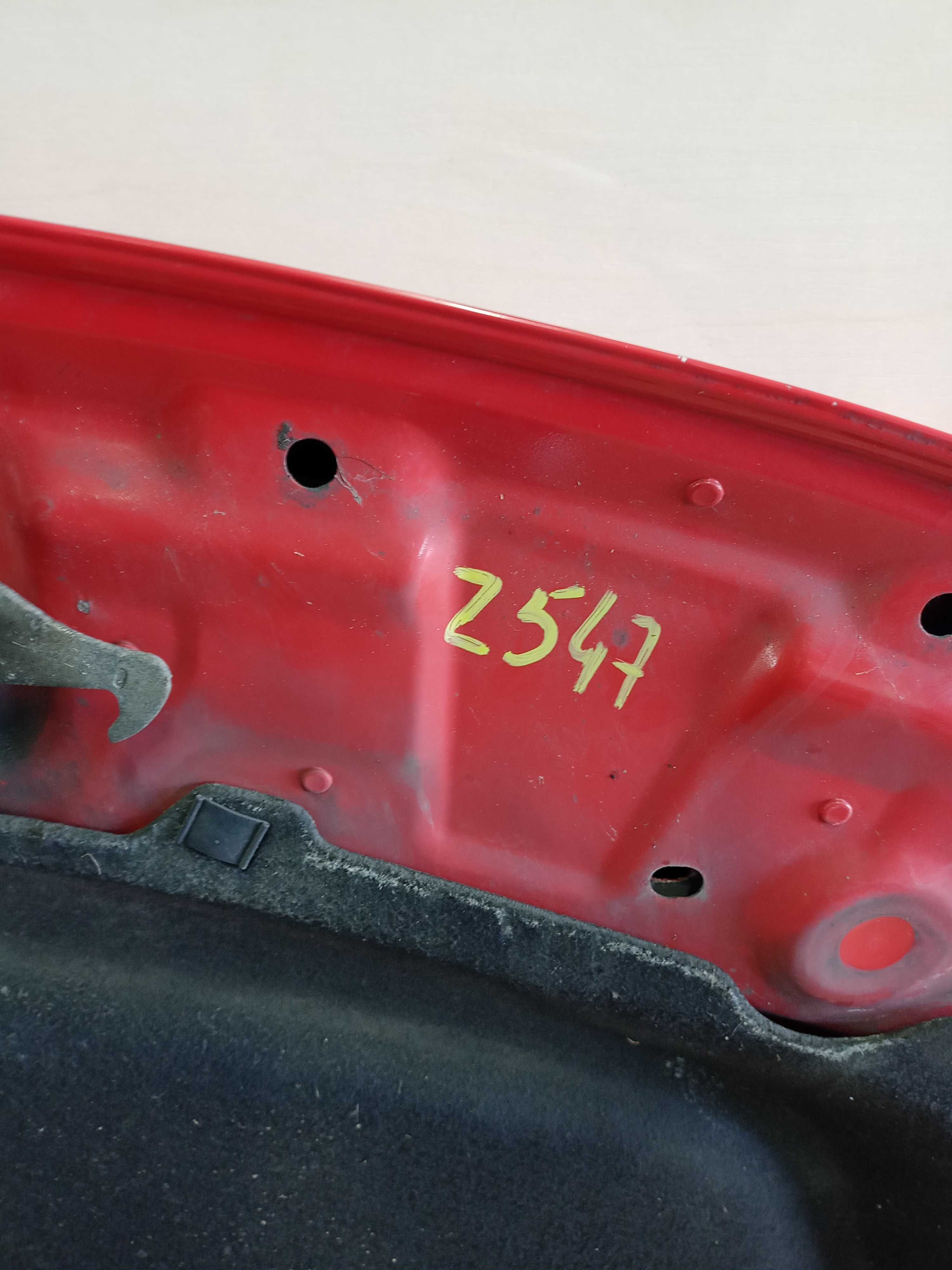 Opel Corsa D maska przód przednia kolor Z547 czerwona demontaż