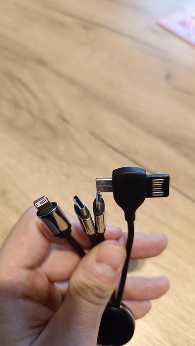 Stylowy Zestaw Power Set powerbank power bank rozgałęźnik krótki