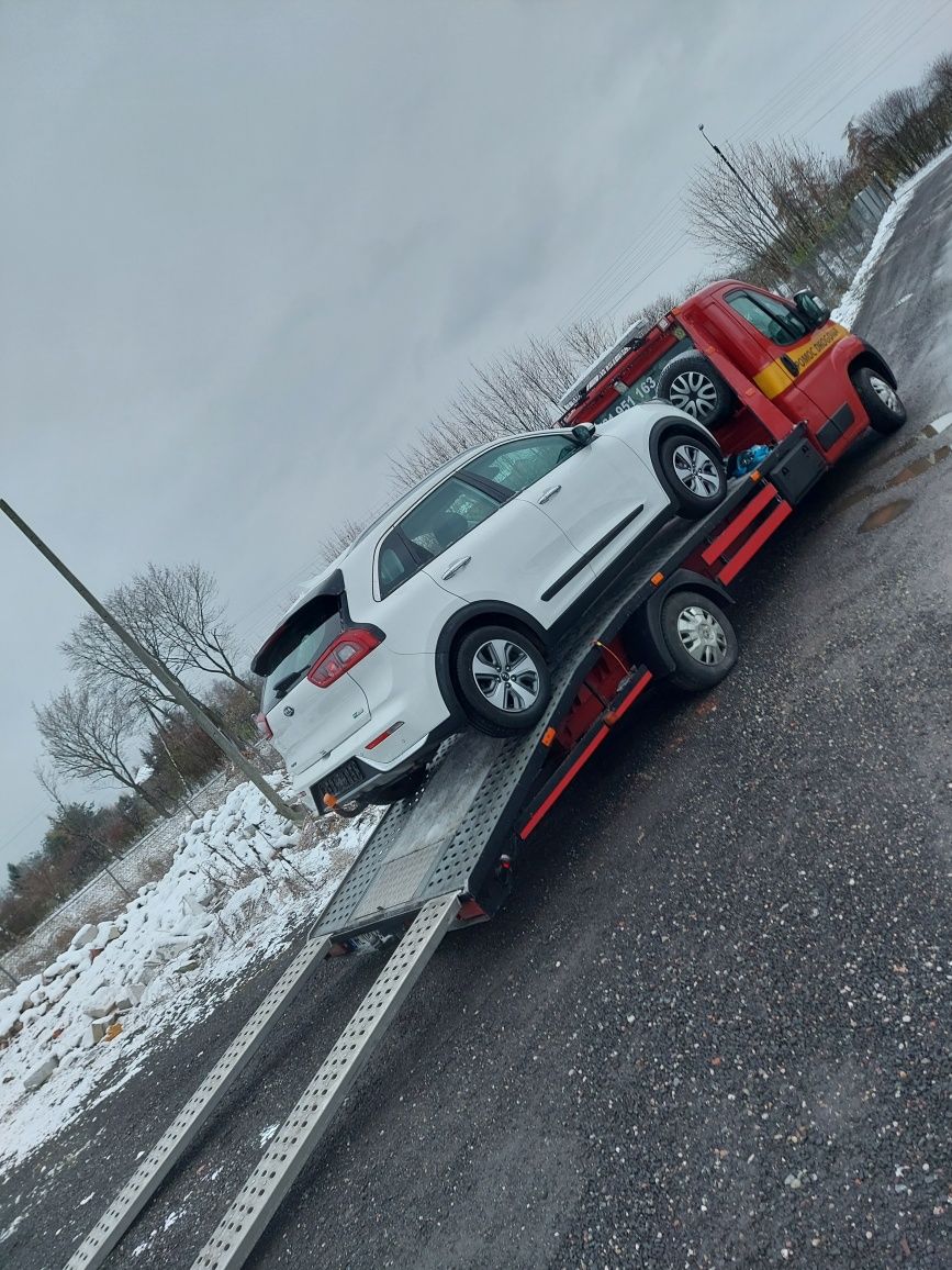 Pomoc drogowa 24h  Holowanie Naprawa na drodze transport pojazdów