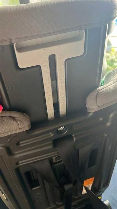 Fotelik samochodowy szary Comfort Med isofix dla dzieci