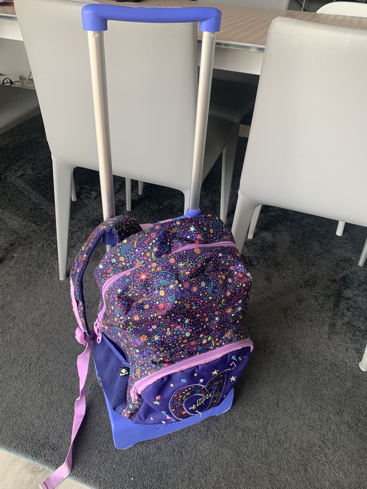 Mochila escolar com trolley marca Busquets