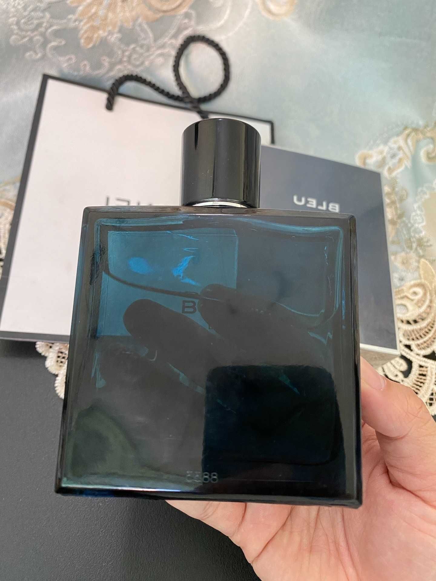Oryginalne opakowanie perfum Chanel Bleu de Chanel Homme