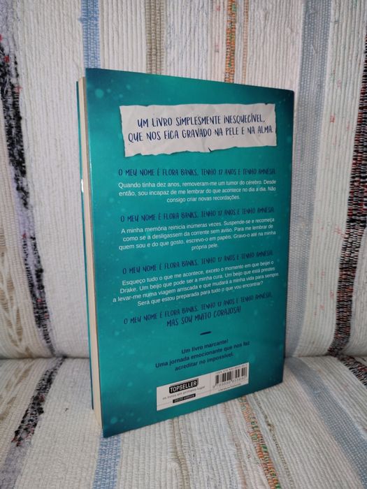 A única memória de Flora Banks | Emily Barr (Portes grátis)