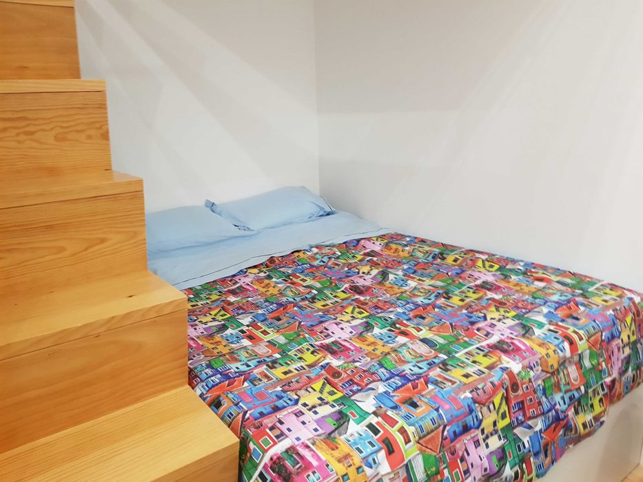 T0+1 à Praça dos Poveiros, Porto