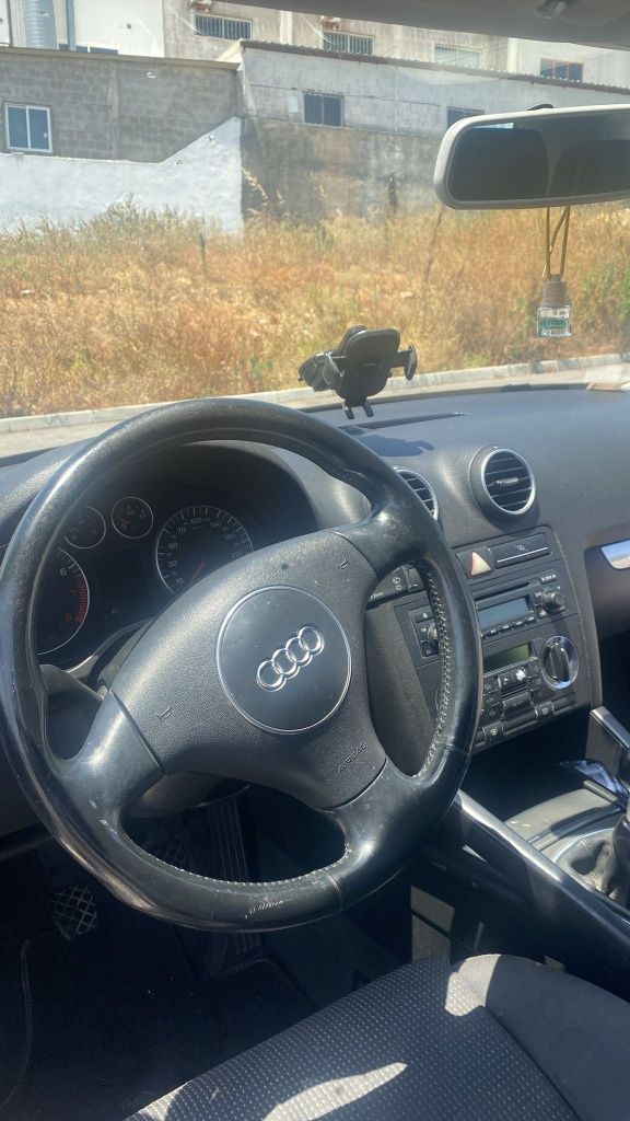 Audi A3 8p 1.6 102cv 2003