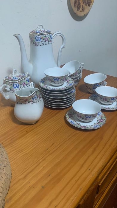 Serviço de chá porcelana Vista Alegre “lacinhos”