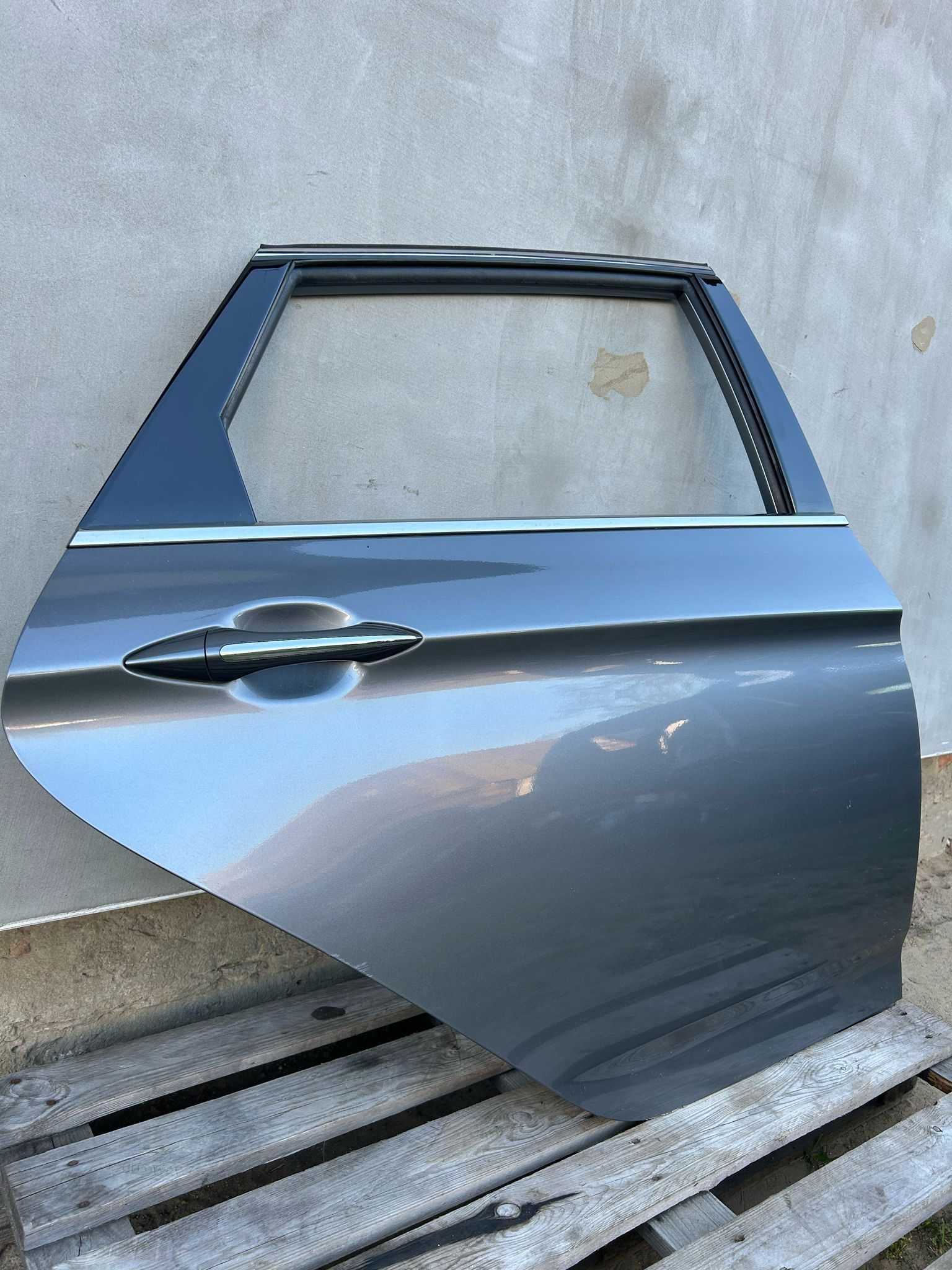 Drzwi prawy tył Hyundai i40 Kombi T6S