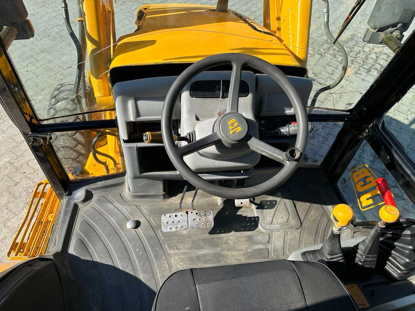 Продам Джисиби Экскаватор JCB 3cx 1997 год КПП автомат Срочно