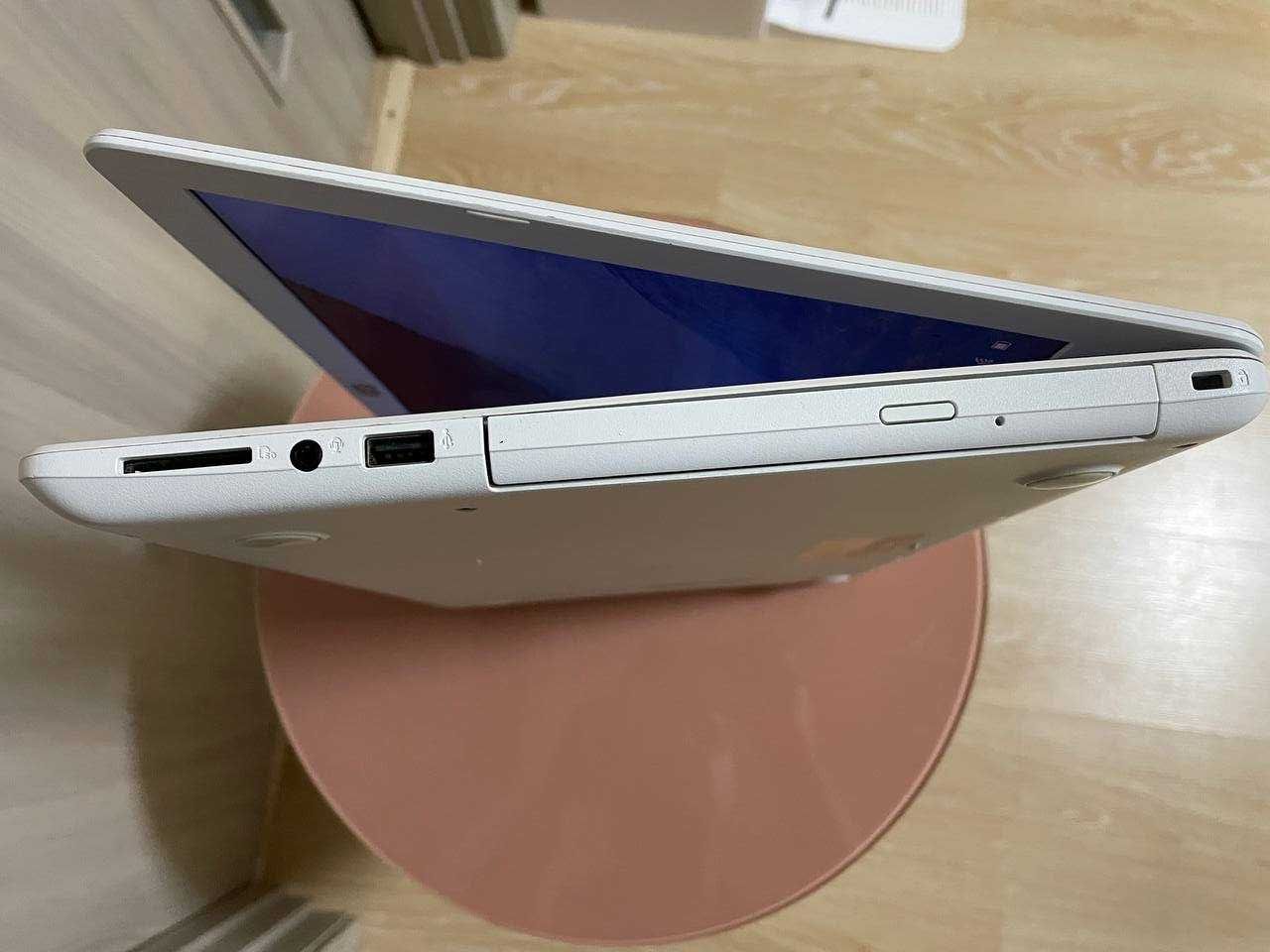 Asus X542UA-DM250 білий