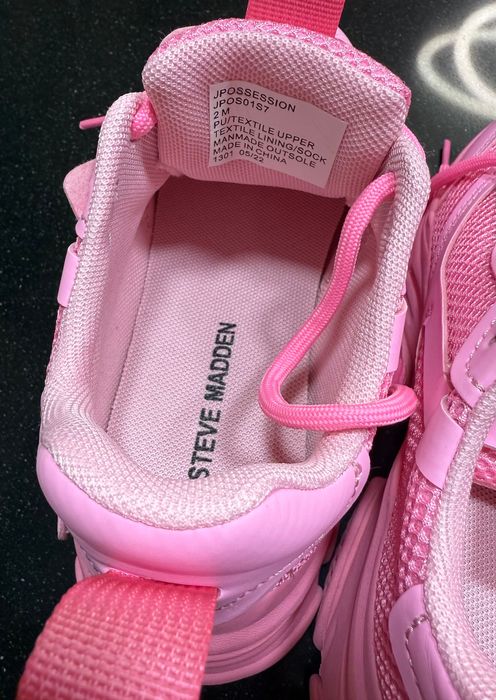 Дуже красиві і стильні кросівки Steve Madden розмір 33-34 євро