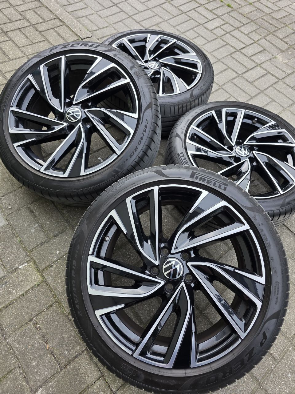 ORYGINALNE koła do
Volkswagen Arteon  R 19
