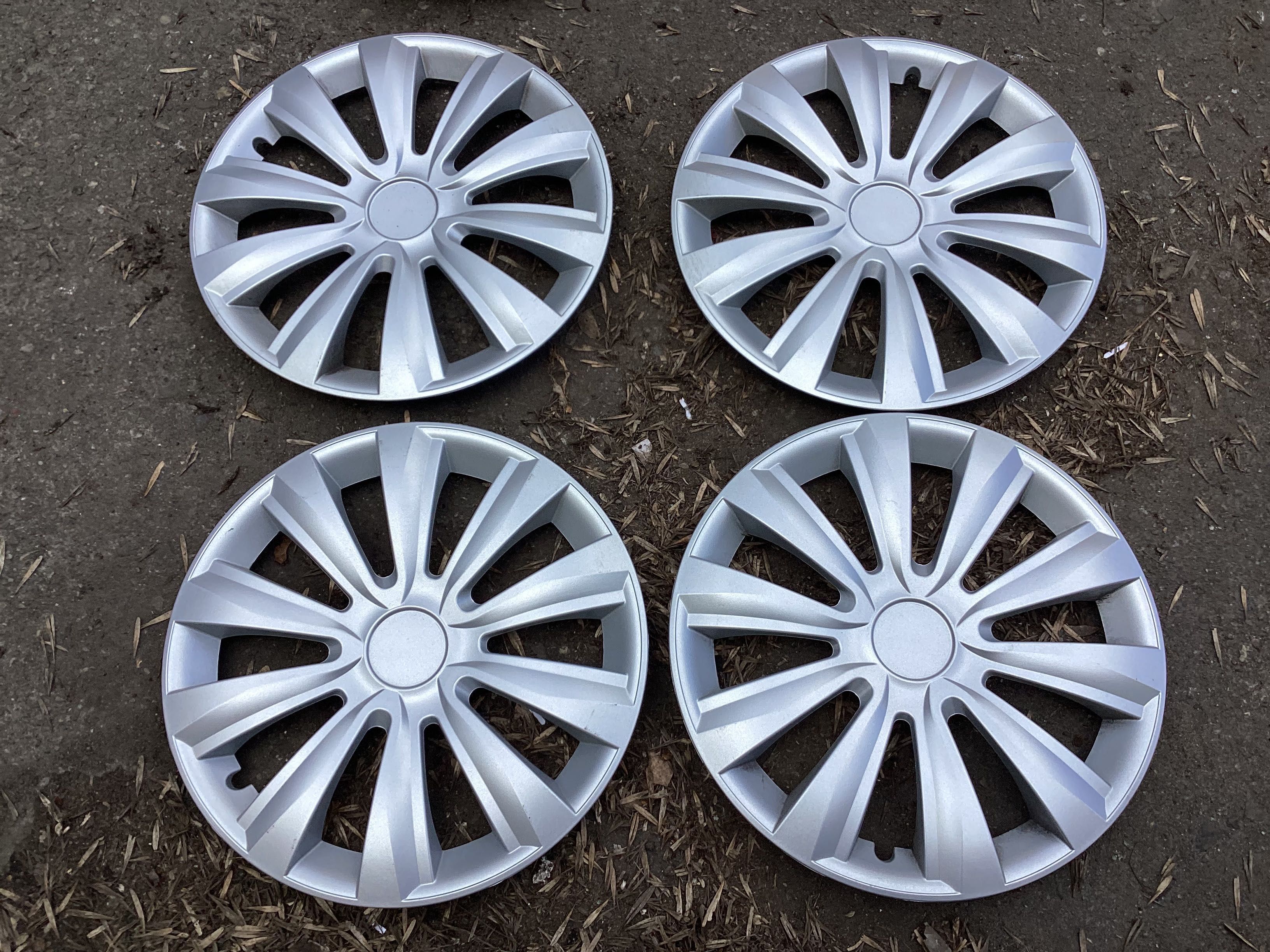 Kołpak kołpaki 15”  4sztuki 15cali srebrne