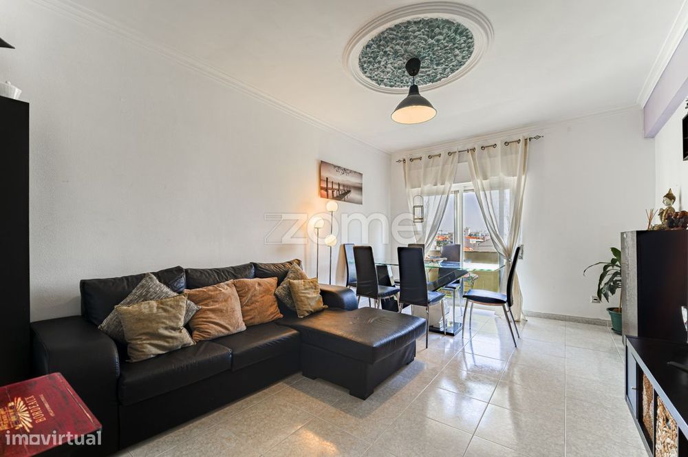 Apartamento T3 em Alverca do Ribatejo com varanda e vista rio