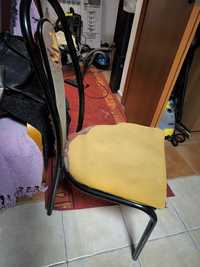 Krzesła stalowe solidne