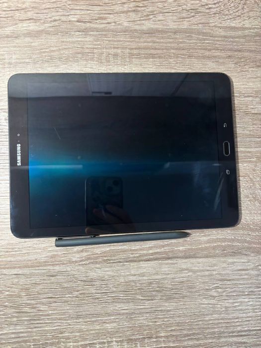 Планшет Samsung Galaxy Tab S3+ стилус