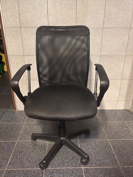 Fotel biurowy obrotowy