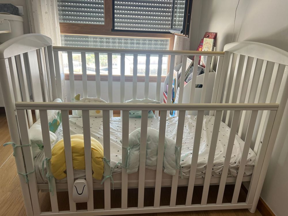 Berço com colchão