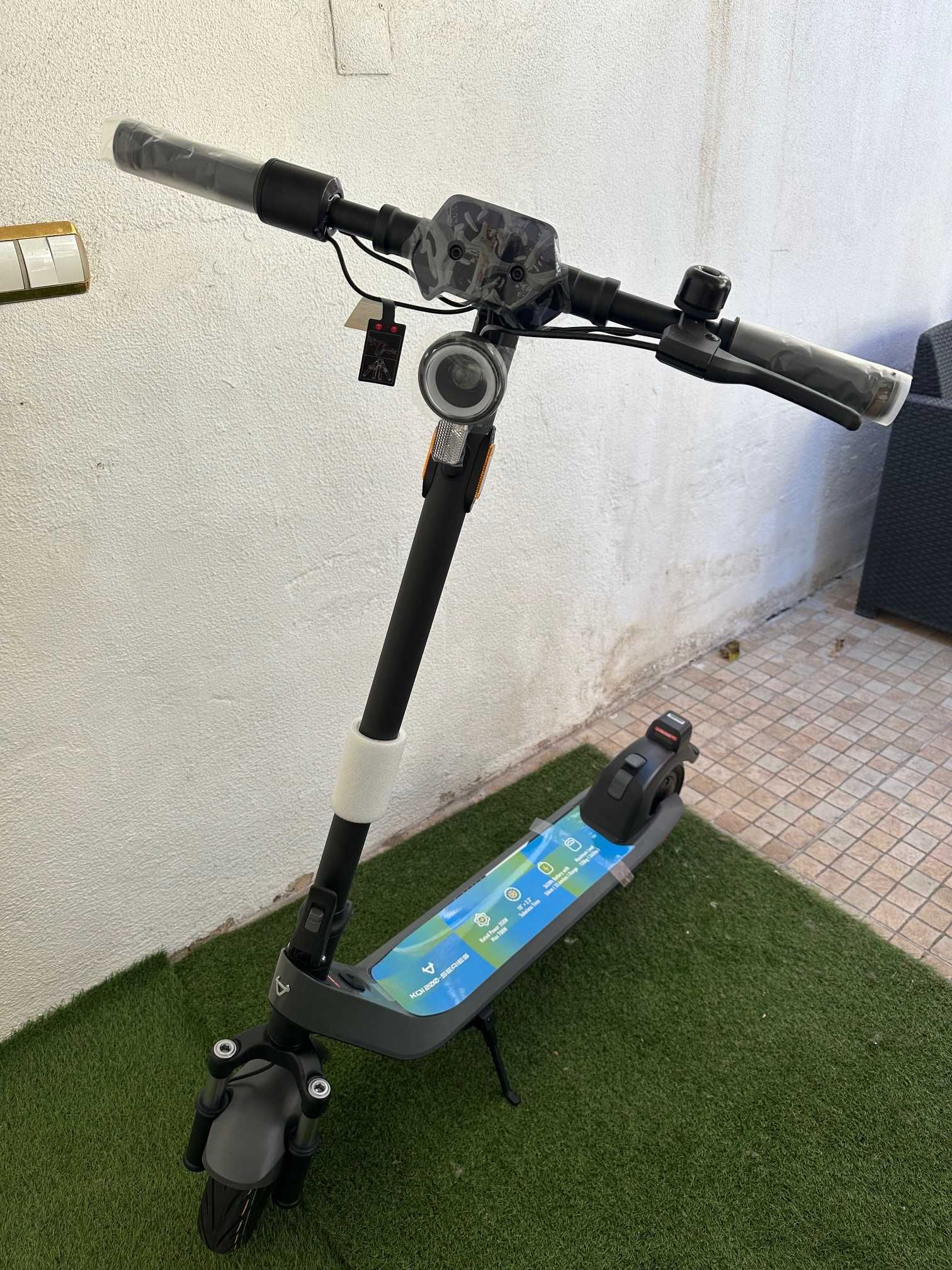 Trotinete Elétrica NIU KQi 200f