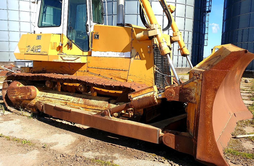 spycharka spych 3,9 m LIEBHERR PR 752 742 BL 732 litronic lemiesz pług