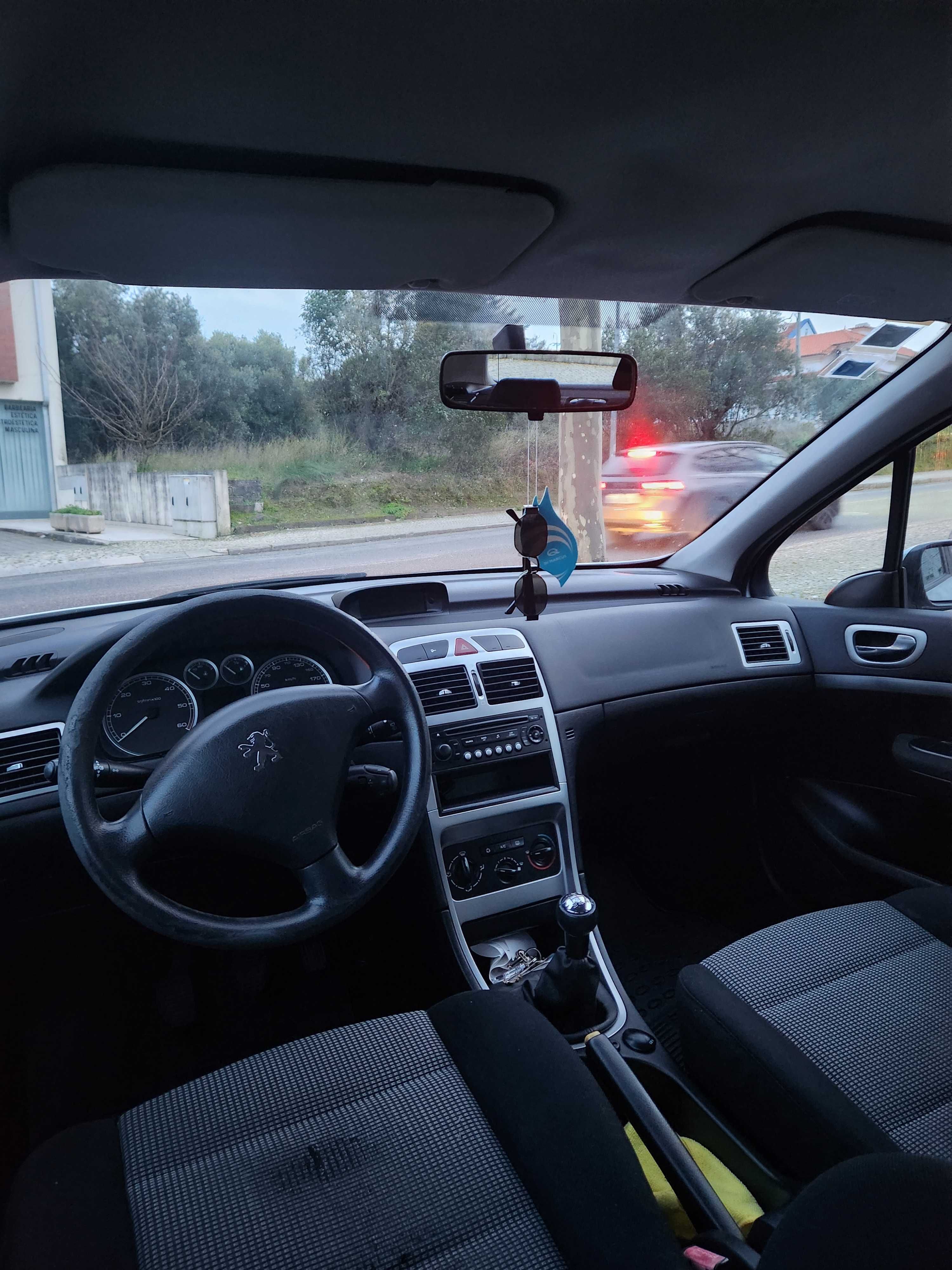 Peugeot 307 HDi – ano 2005 – Diesel – Vende-se como está