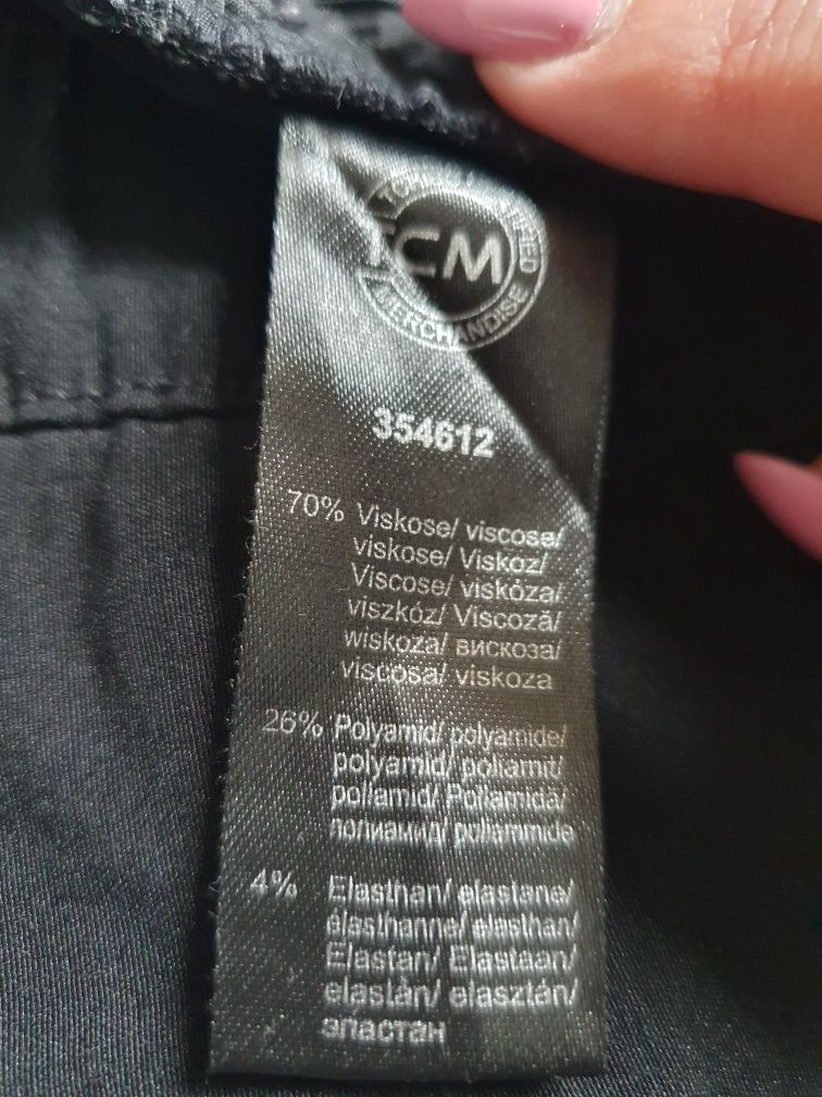 Spodnie Tchibo na gumce czarne rozmiar 34 / 36 XS / S