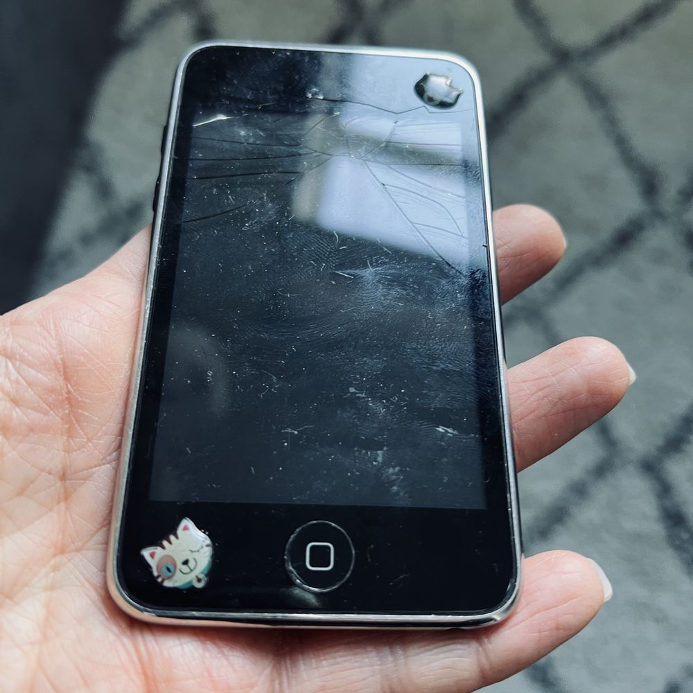 Віддам ipod touch