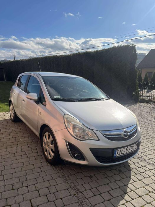 Opel corsa 2011 1.2