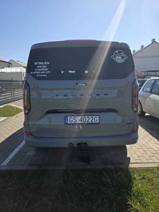 Wynajem 8- osobowego minivana