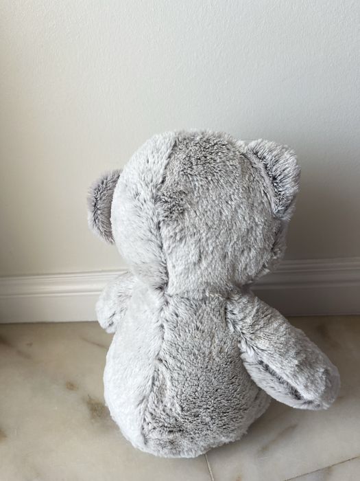Peluche urso 45cm, com um peluche pequeno incluido