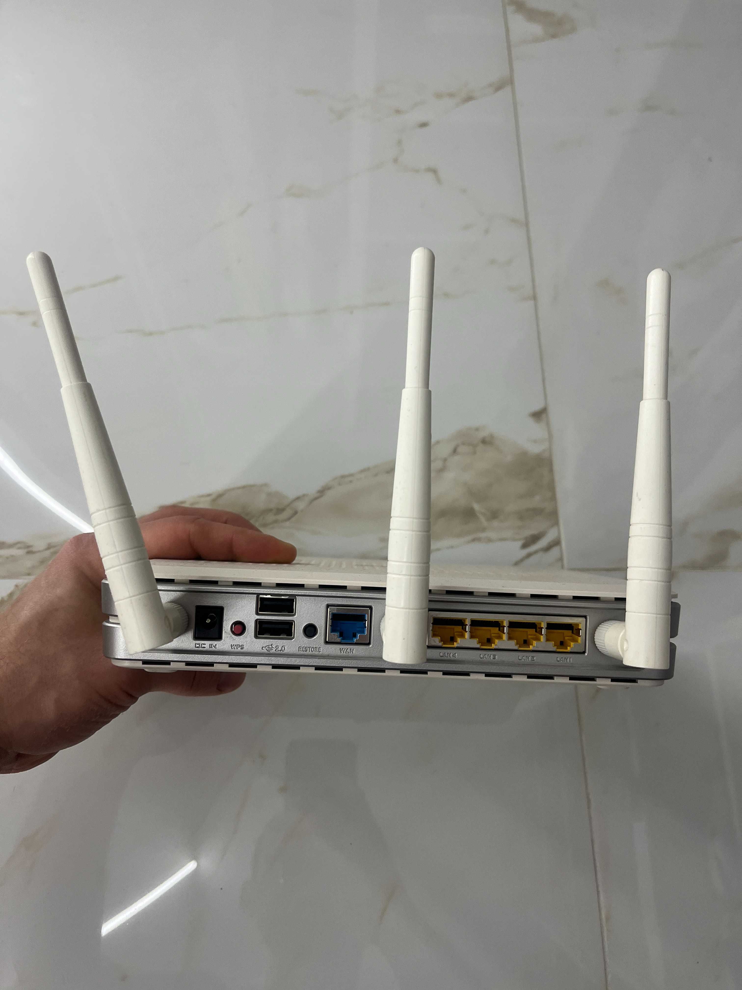 Продам wi-fi роутер ASUS RT-N16 (300м/біт, Гігабітні порти, 2.4G)